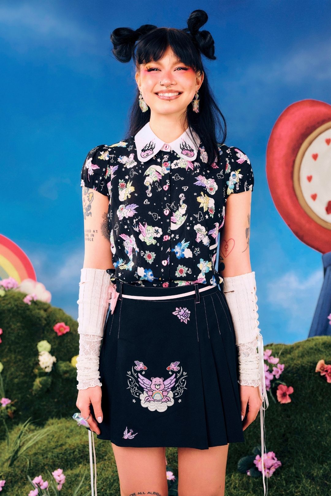 Roxi Blouse – Hell Bunny