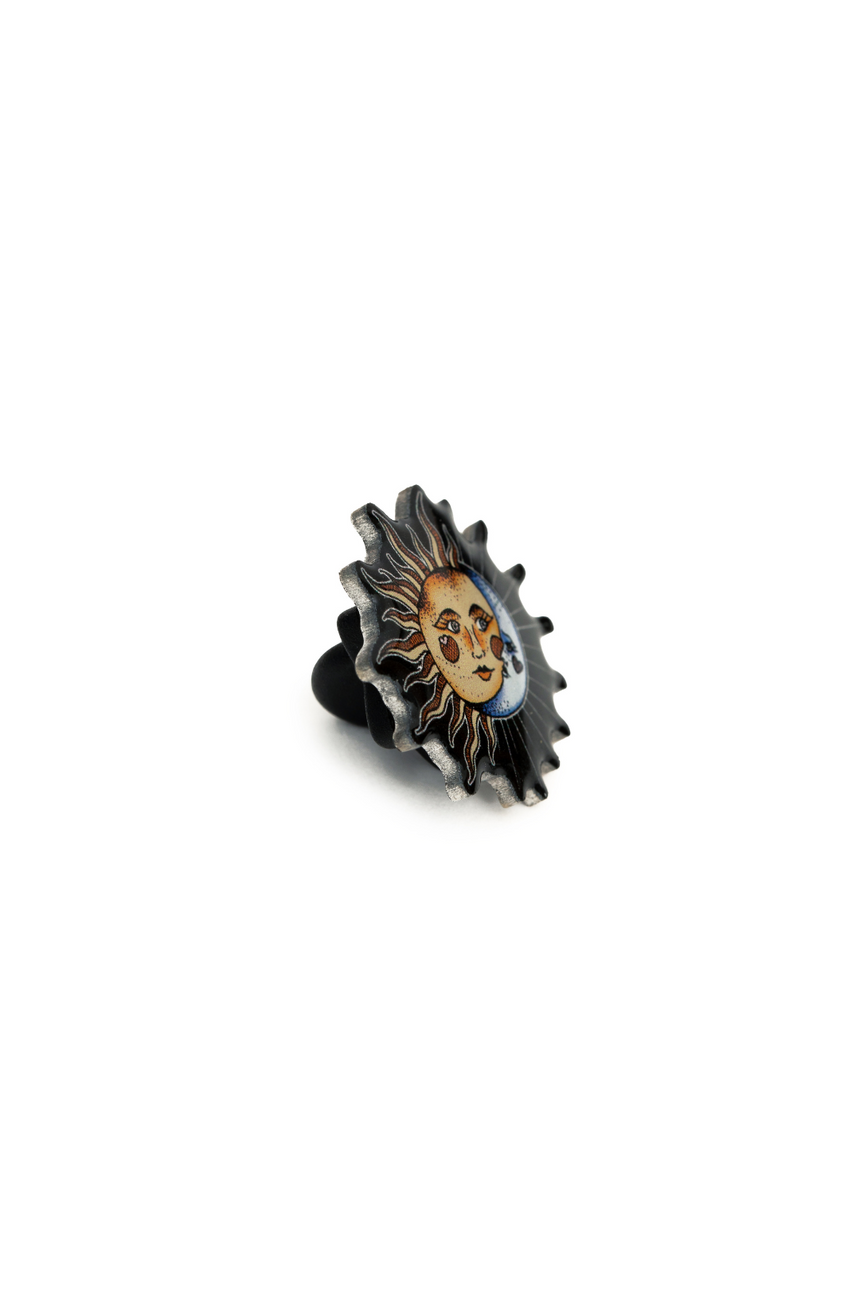 Solaris Sun Pin