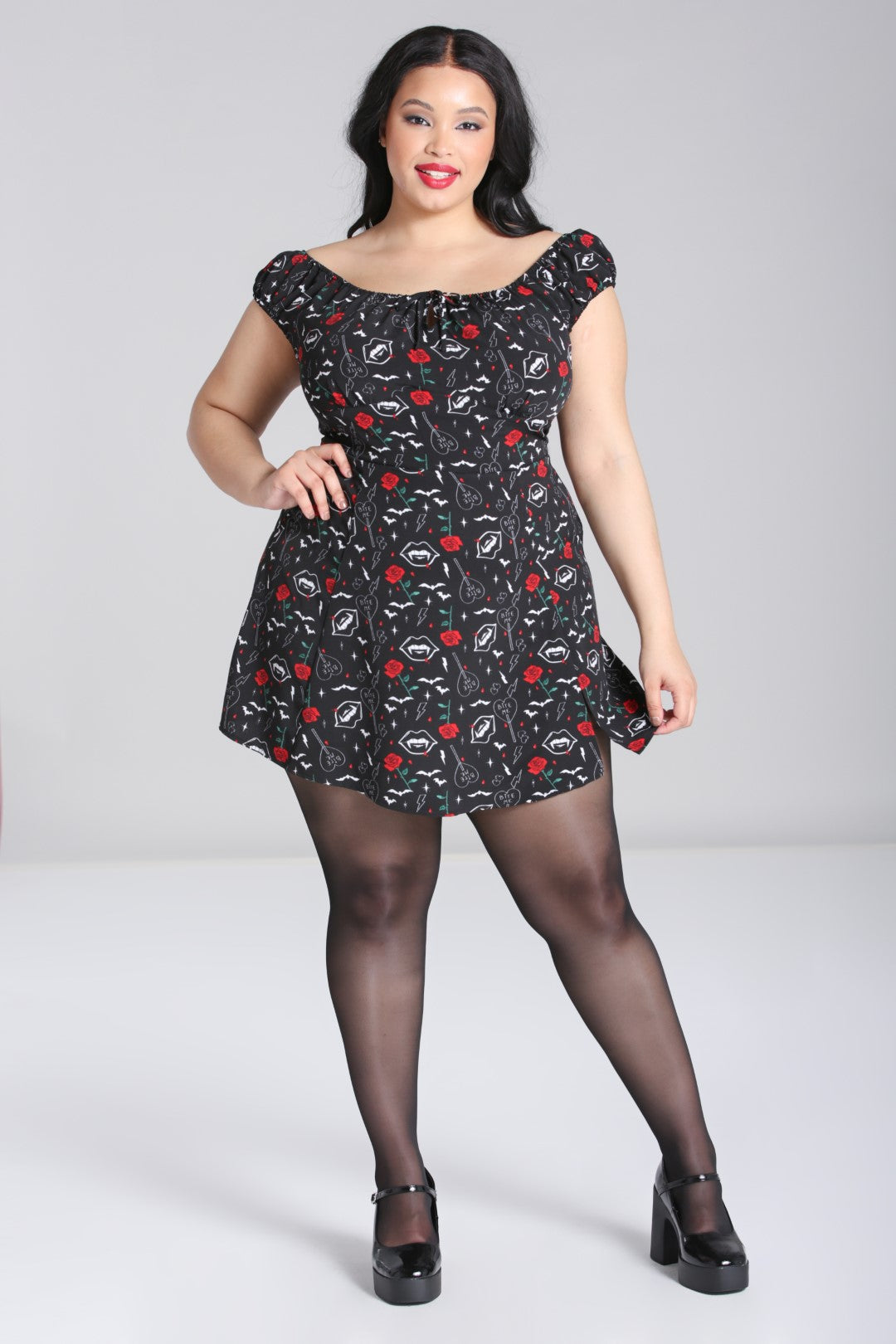 N-Lilith Dress Light Sand