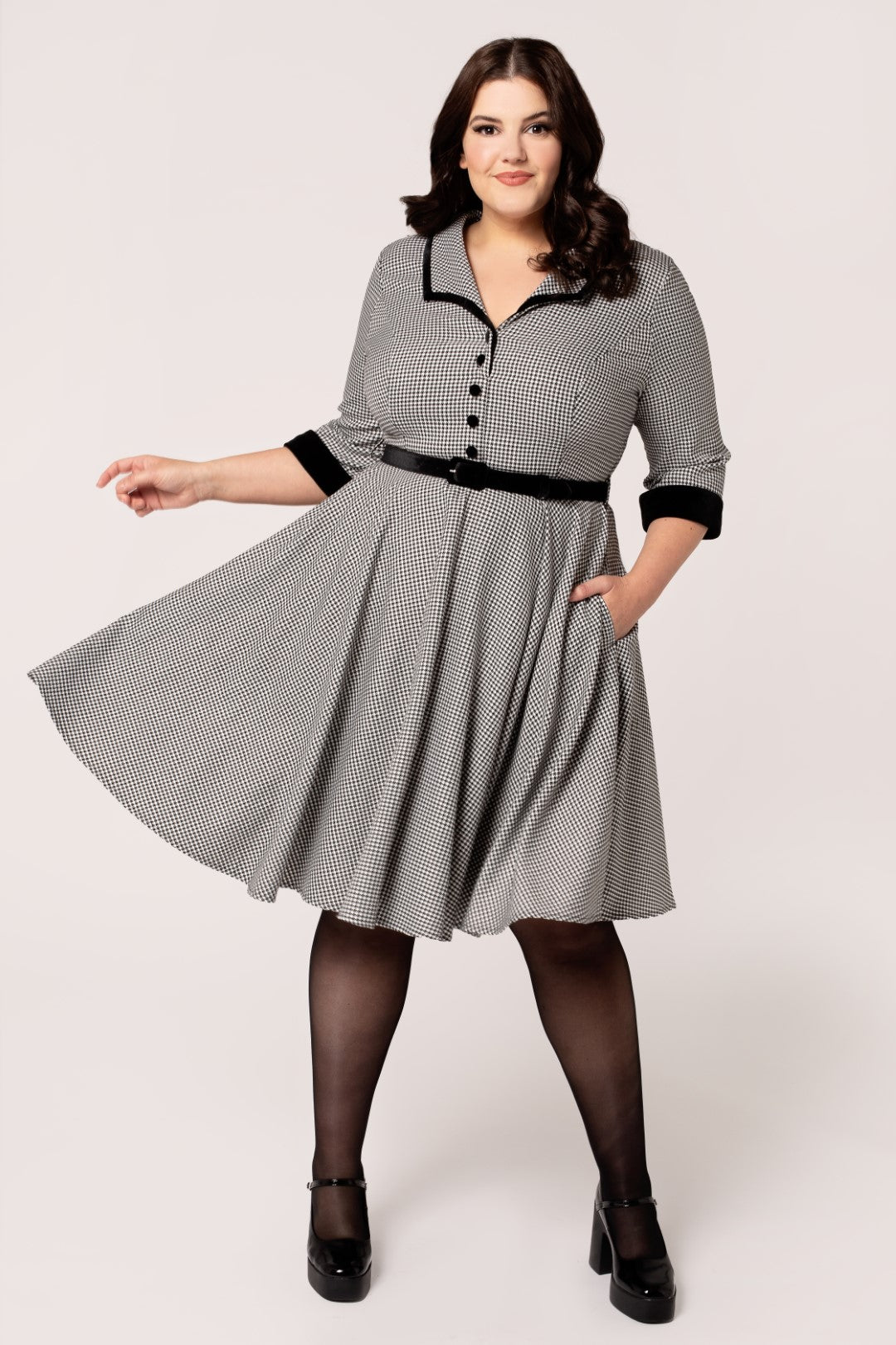 ワンピース BEEDEN HOODED HOLTER DRESS BEEDEN HOODED HOLTER DRESS Halter Neck Dresses Woman | ZARA