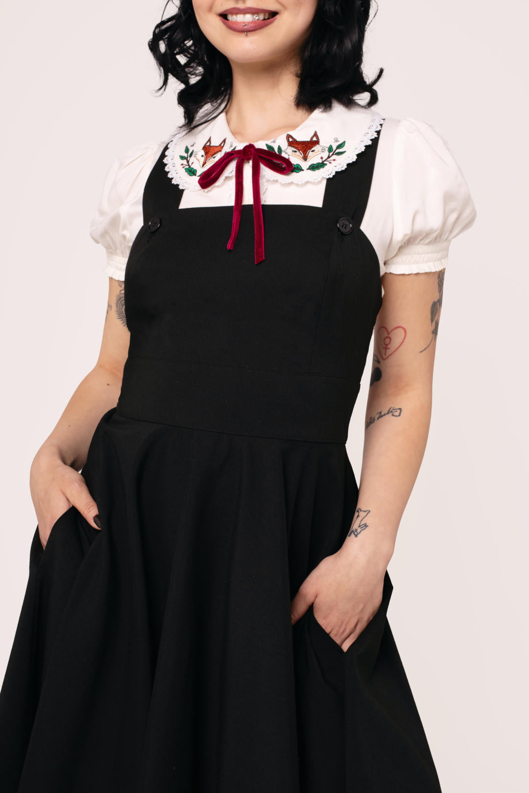 ワンピース Apolina Bessie Pinafore Cazan Stripe 6621546_Black?wid=600&hei=600&
