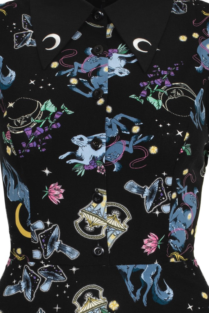 Minikleid im Mondlicht