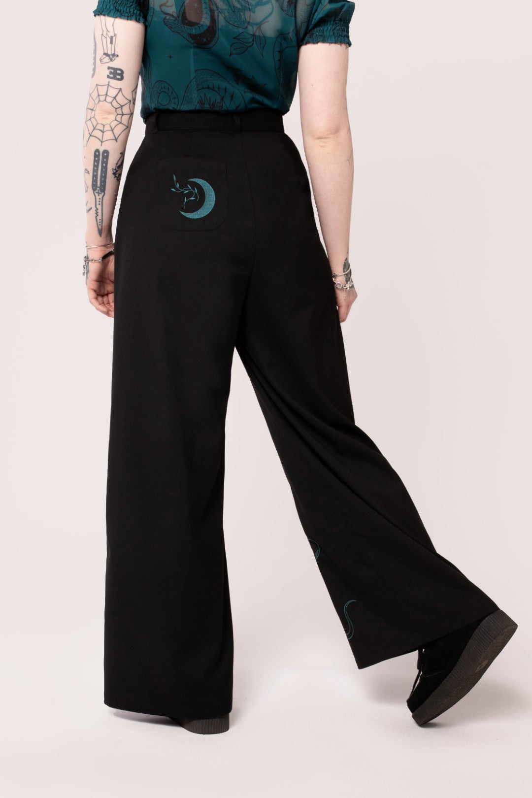 Venom Trousers – Hell Bunny
